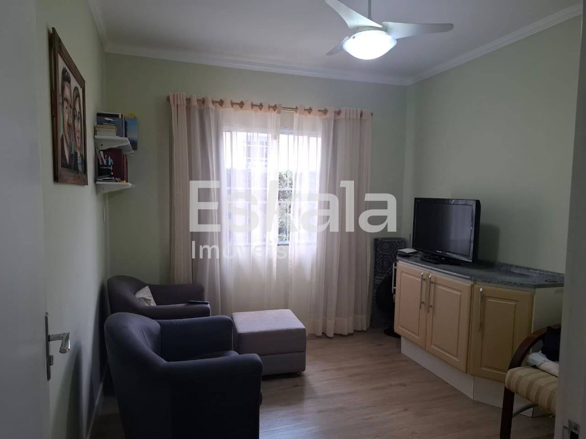 Casa com 01 suíte + 02 dormitórios três rios do sul - jaraguá do sul