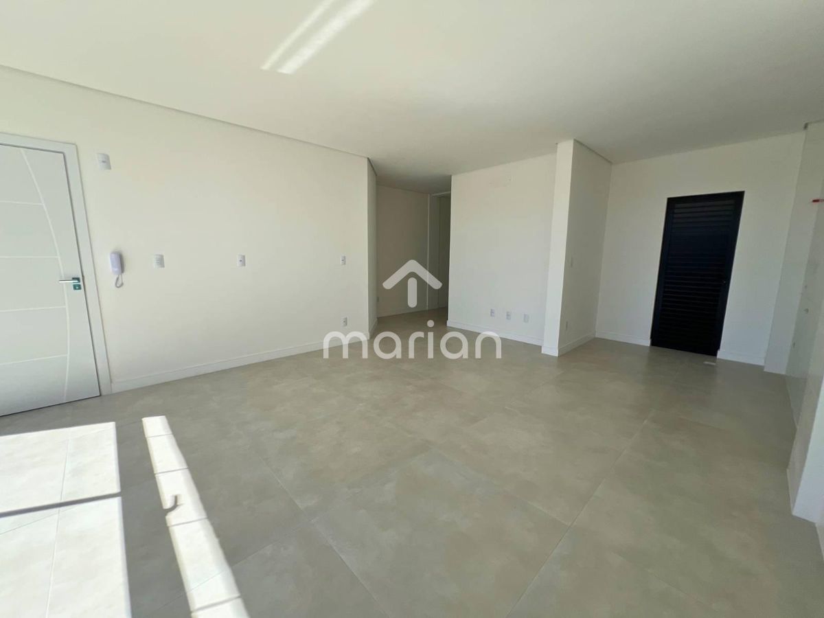 Apartamento com 2 quartos, Itacolomi - Balneário Piçarras