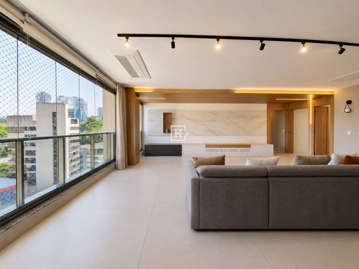 Apartamento com 3 quartos à Venda, Real Parque - São Paulo