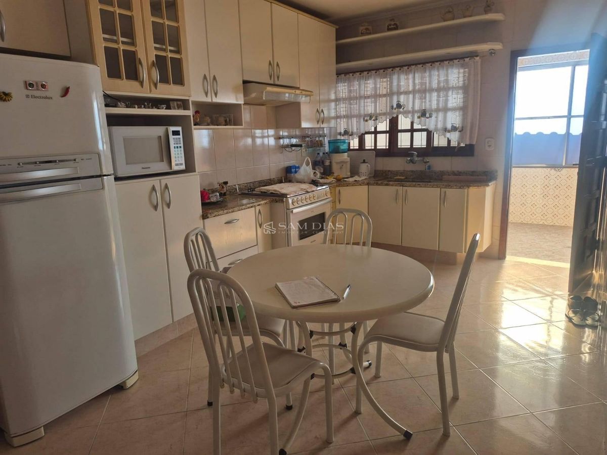 Sobrado, 3 quartos, 352 m² - Foto 18