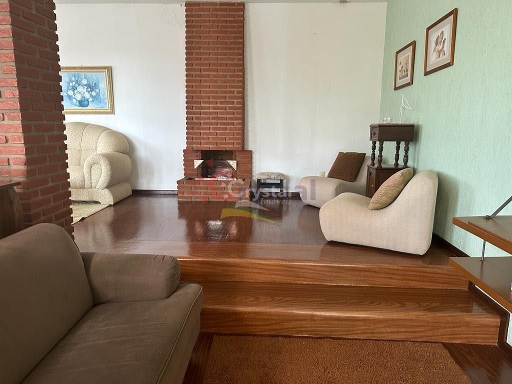Casa com 2 suítes e área de lazer com piscina à venda, Vila Três Marias - Avaré. Foto 2