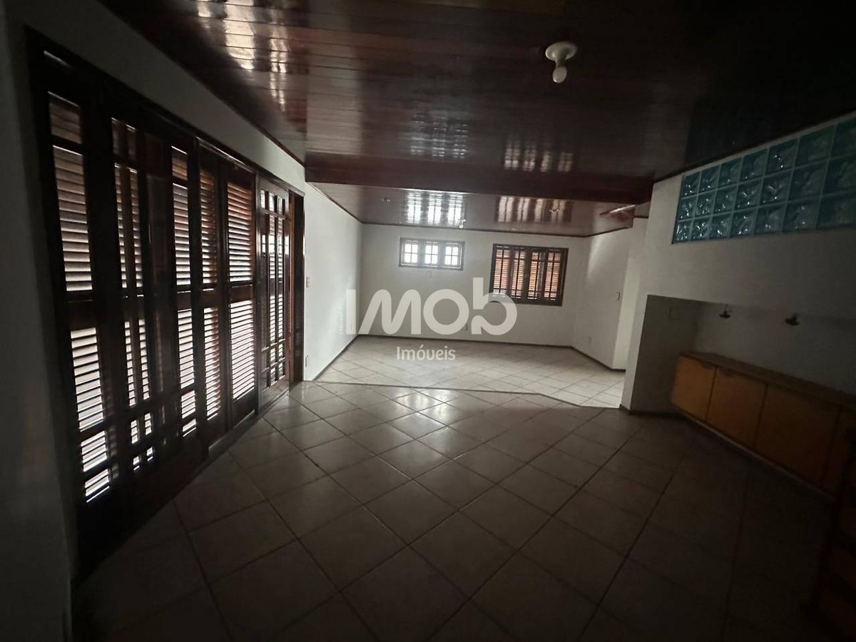 Casa com suíte master + 4 quartos, centro - foto 14