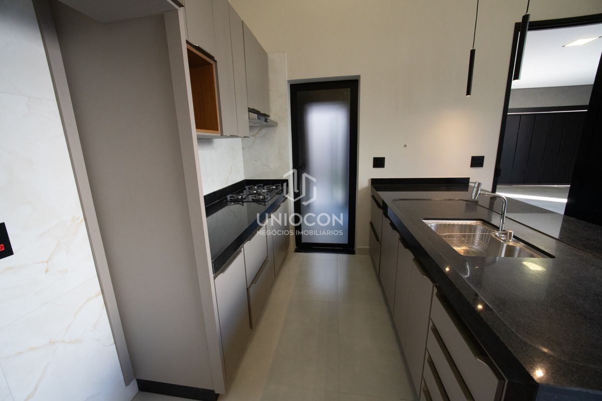 Casa, 3 quartos, 200 m² - Foto 11