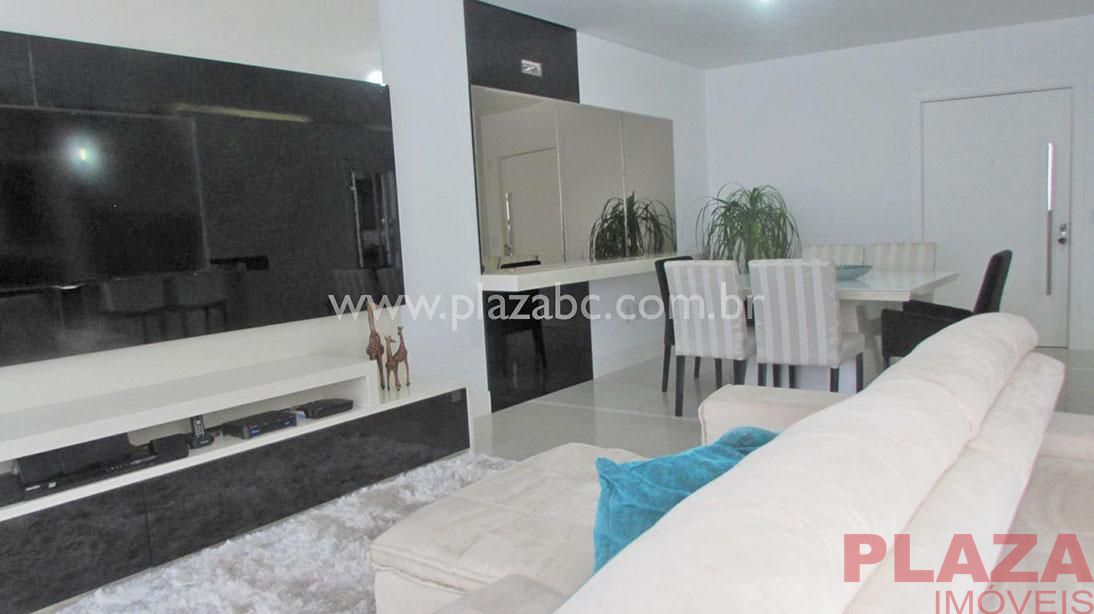 Vista parcial do Mar - Com pele de vidro na sala, área de lazer completa - Apartamento em Centro, Balneário Camboriú - à venda - Plaza Imóveis