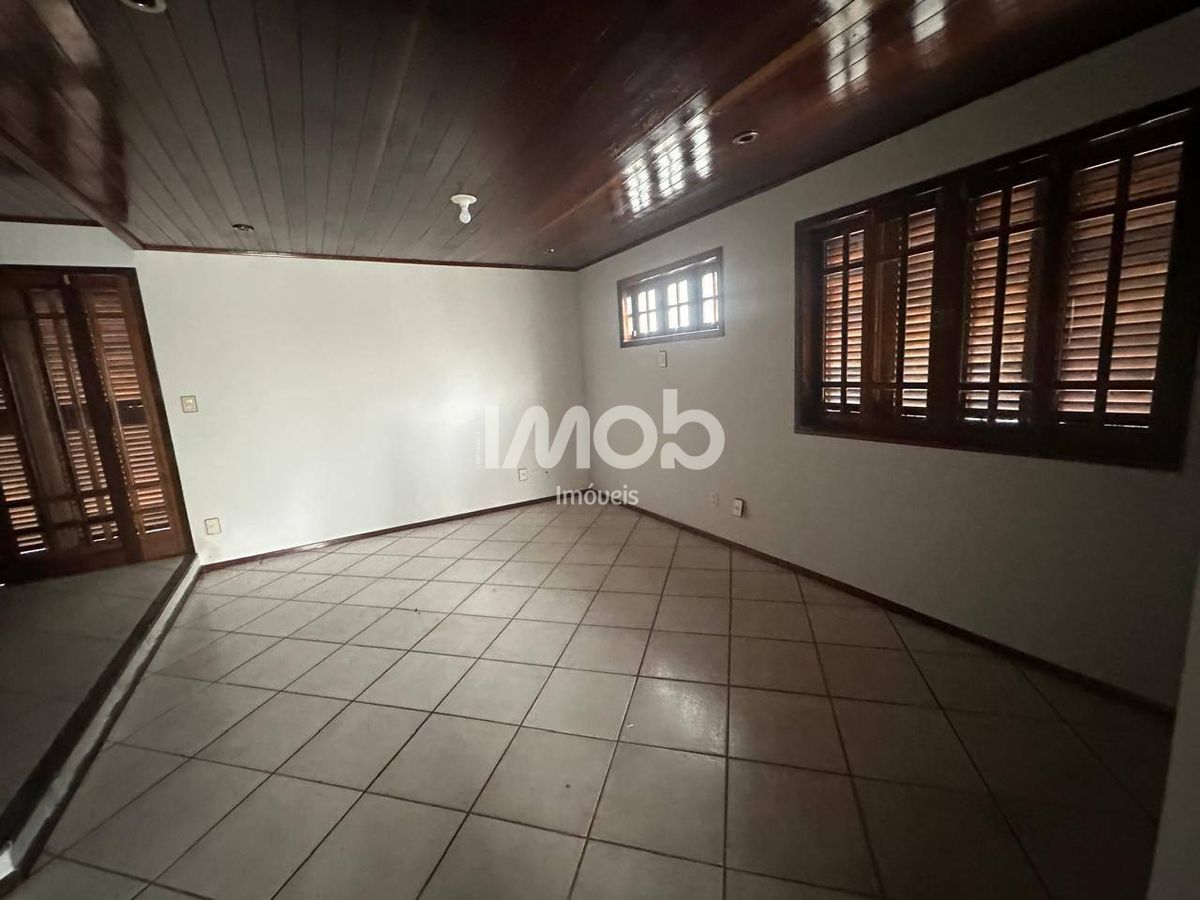 Casa com suíte master + 4 quartos, centro - foto 13