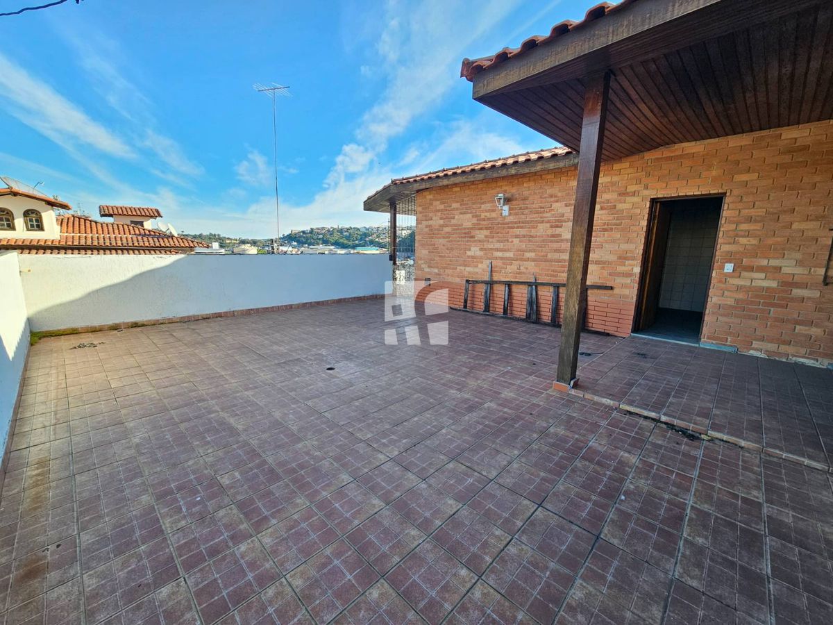 Residencial e Comercial com 3 quartos