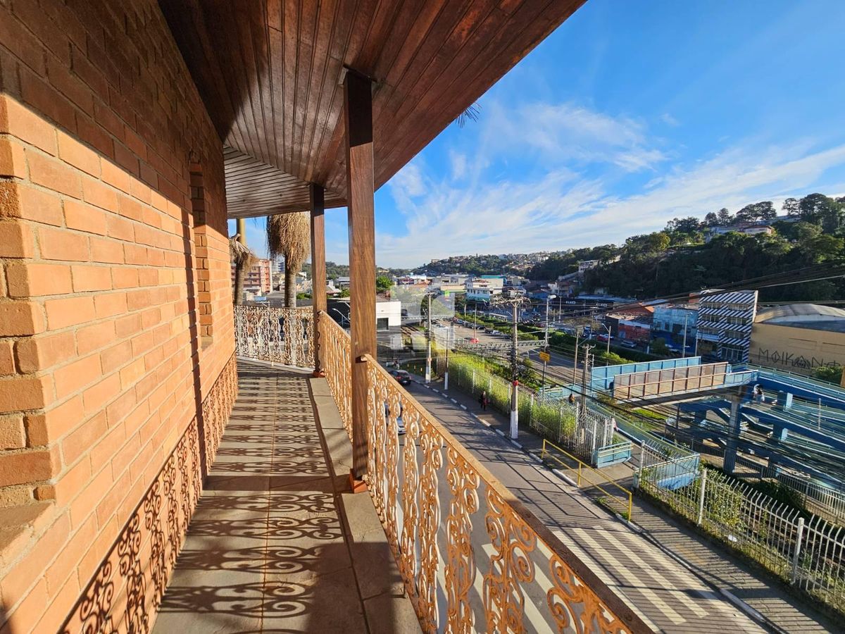 Residencial e Comercial com 3 quartos