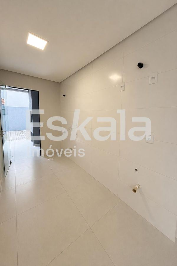 Casa Geminada com 01 Suíte + 01 Quarto Ilha da Figueira - Guaramirim