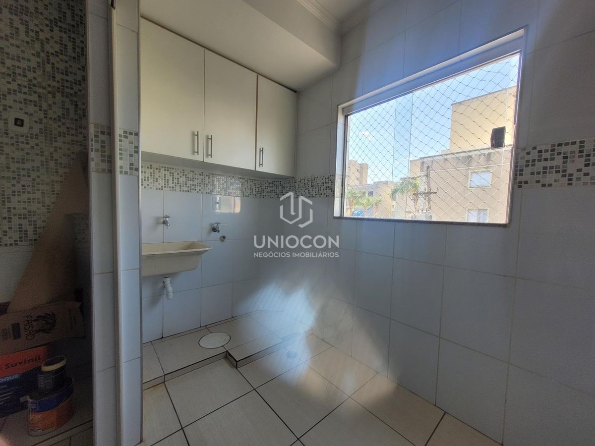 Apartamento, 3 quartos, 100 m² - Foto 2
