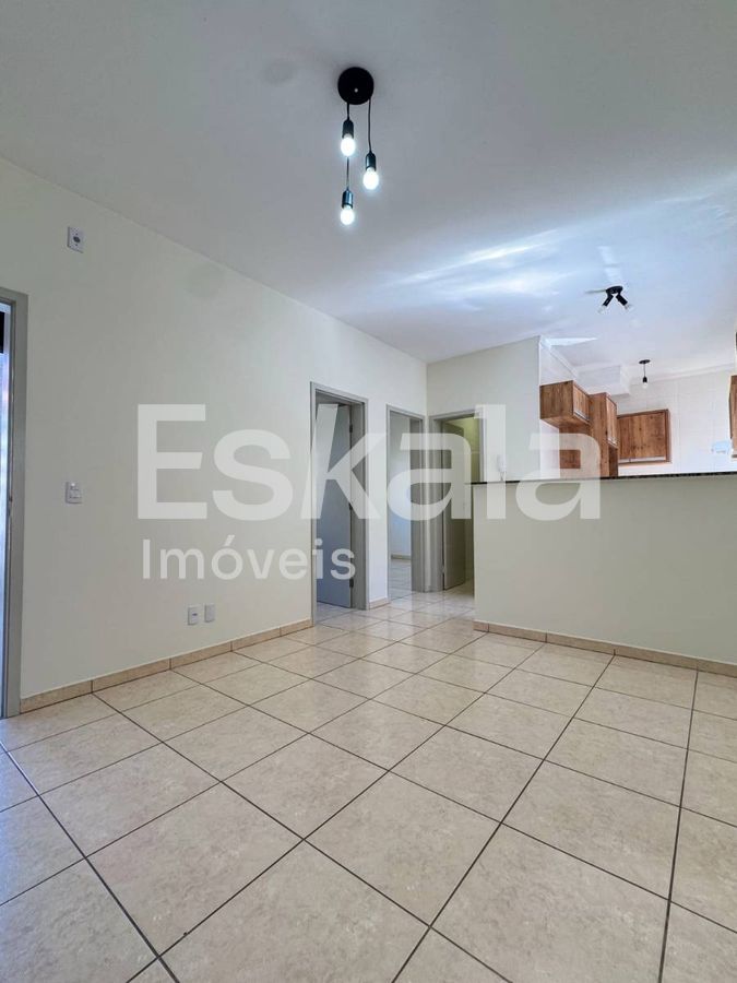 Apartamento Semi Mobiliado Com 02 Quartos Nereu Ramos - Jaraguá Do Sul