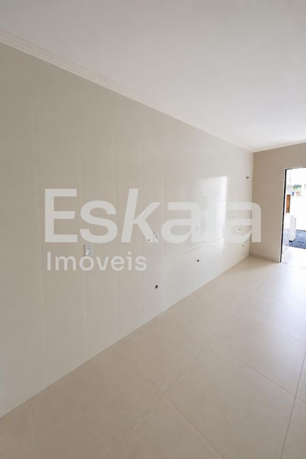 Casa Geminada Com 02 Dormitórios Escolinha - Guaramirim
