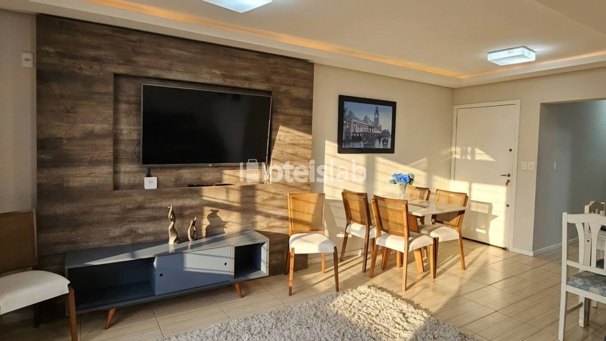 Charmoso apartamento com vista para o mar