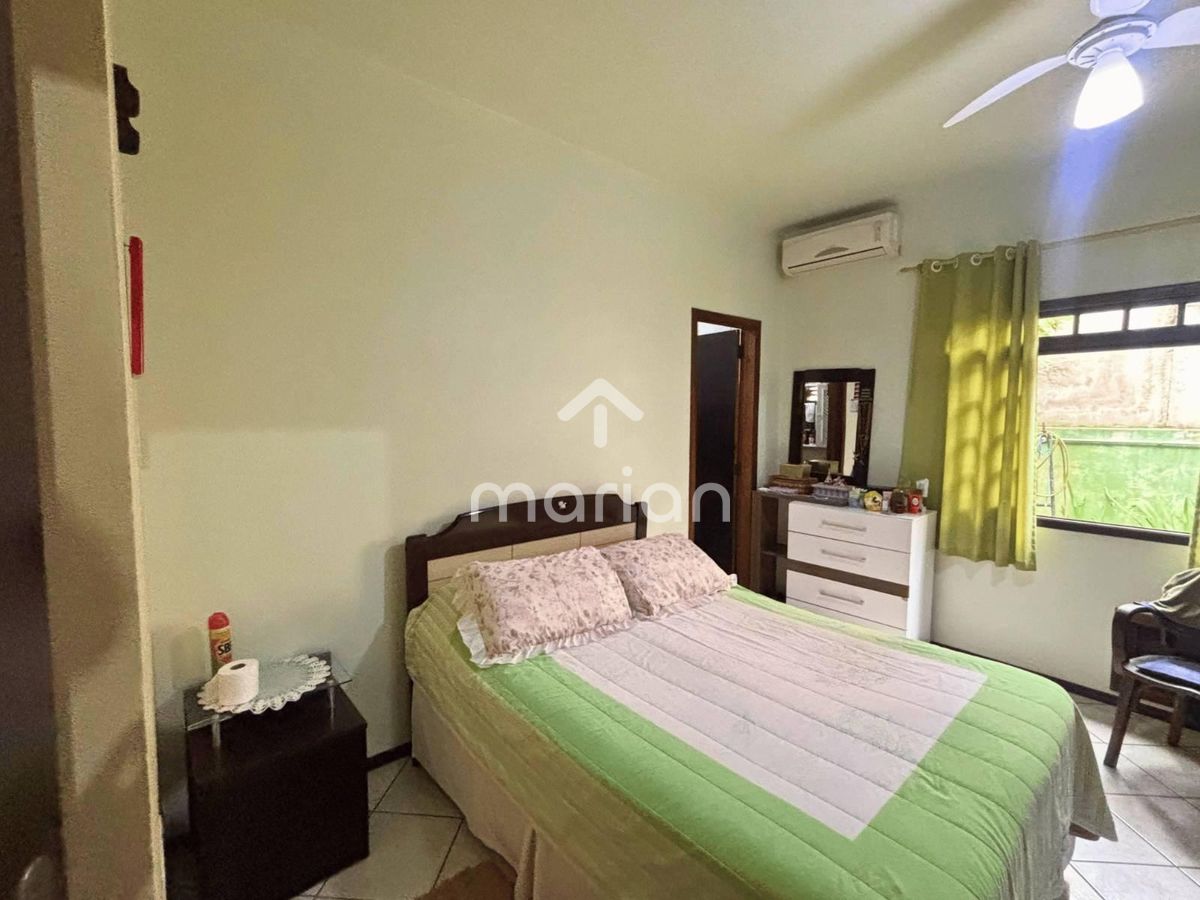 Casa a 600m da praia com 3 quartos, Praia Grande - Penha