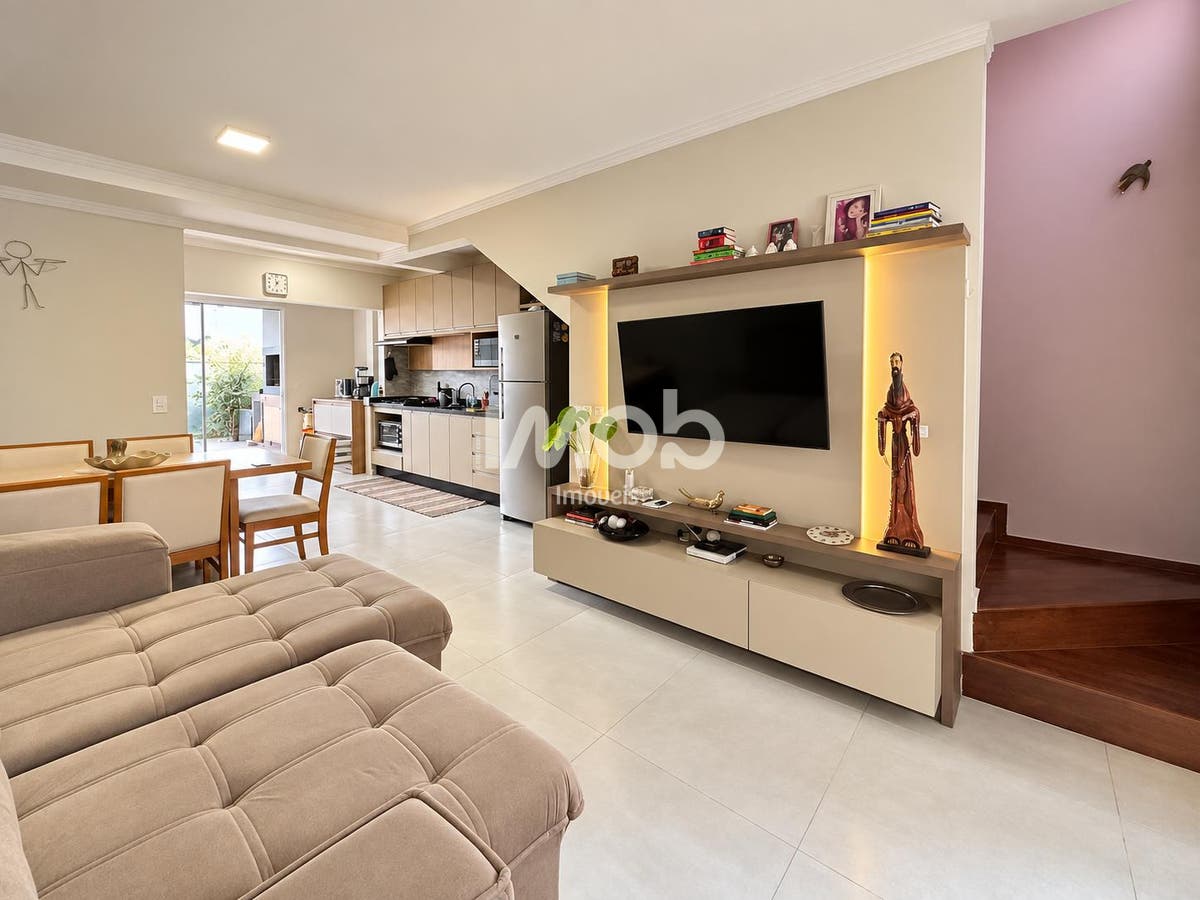 Casa, 2 quartos, 98 m² - Foto 1