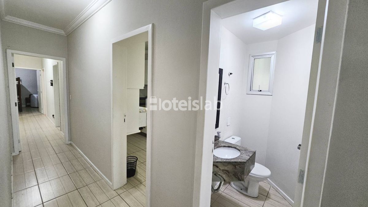 Charmoso apartamento com vista para o mar