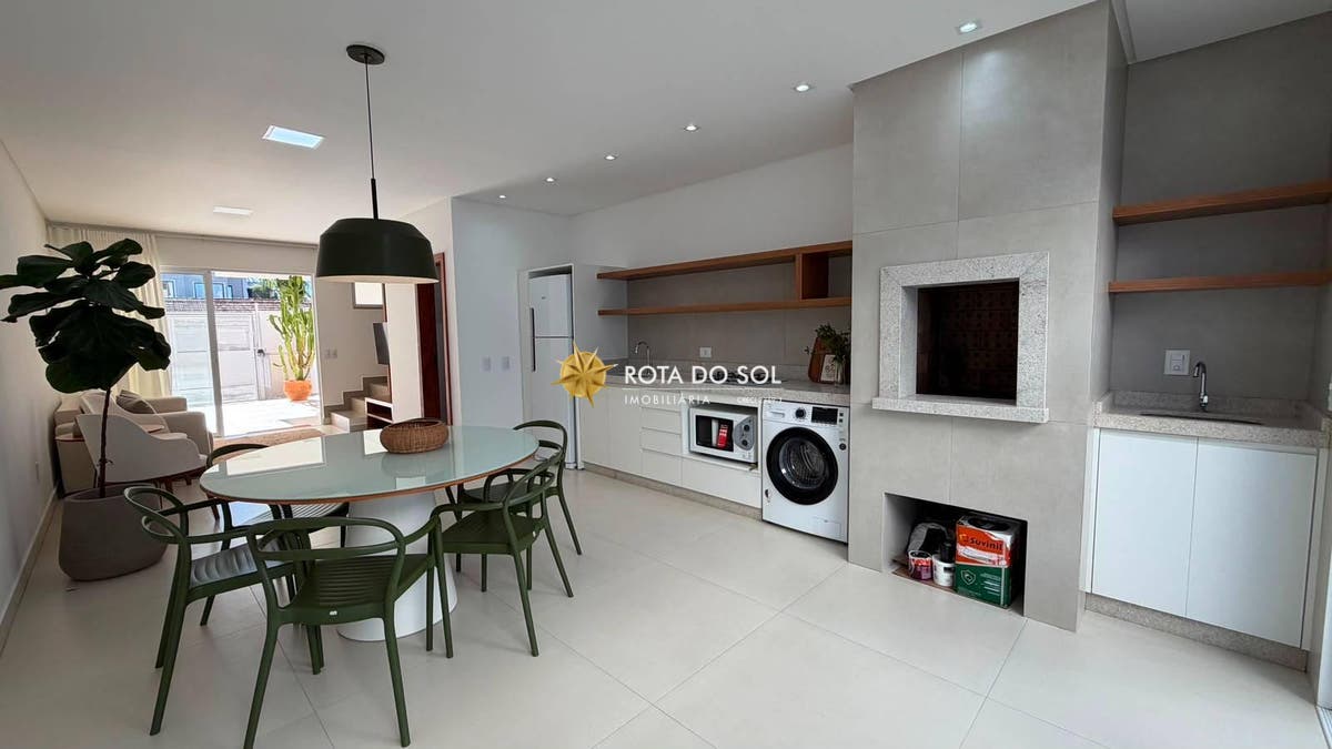 Sobrado Triplex 3 Suítes Praia Mariscal Bombinhas SC - 7