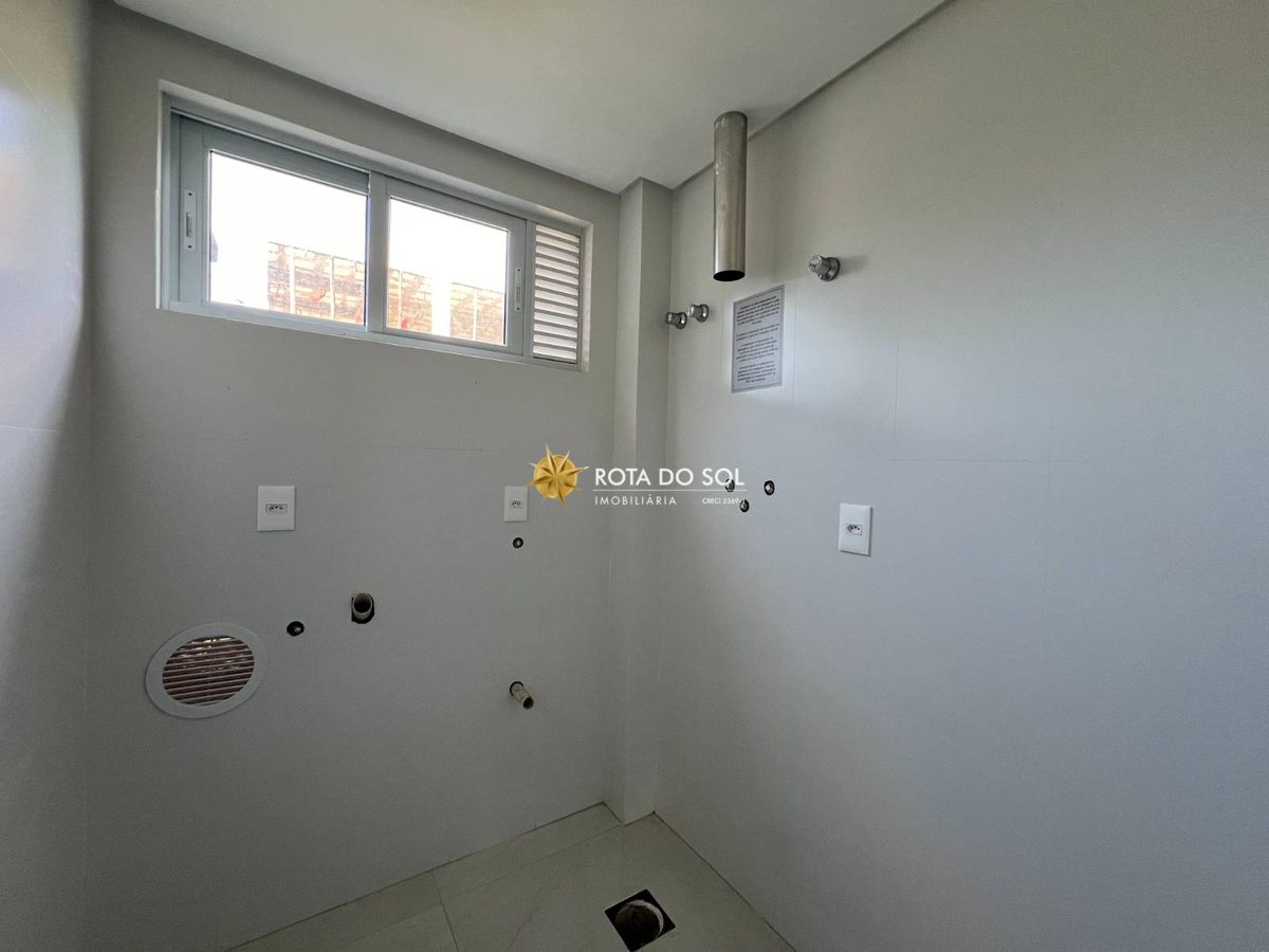 Vila das Galés Triplex 3 suítes beira mar Praia de Quatro Ilhas Bombinhas SC — foto 5