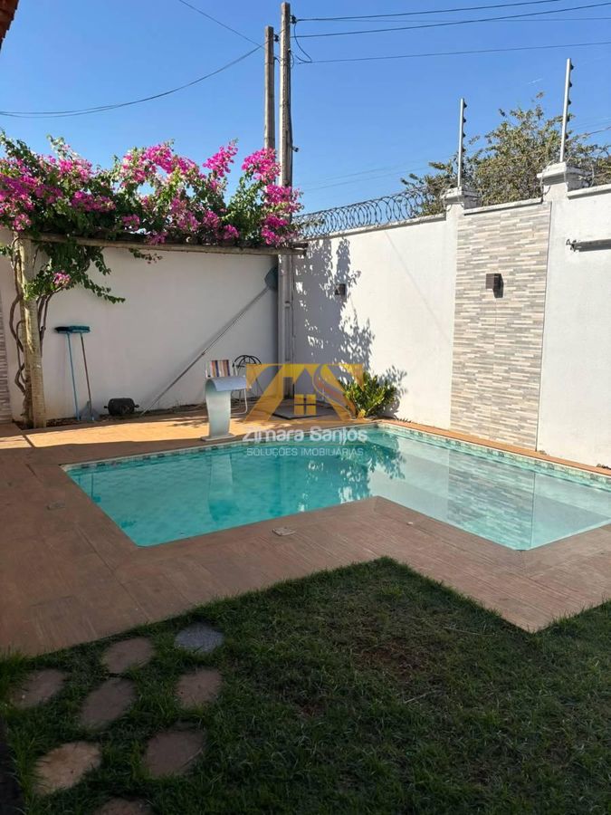 Casa, 3 quartos, 135 m² - Foto 1
