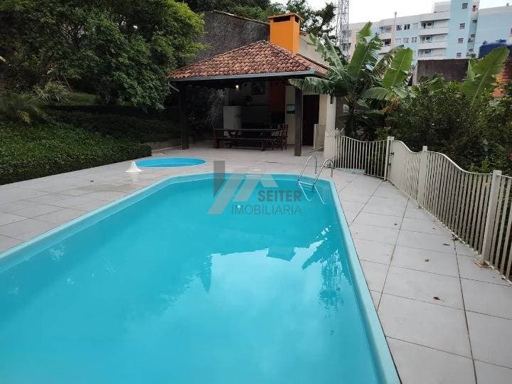 Apartamento com 2 dorm e 1 suíte no Pantanal