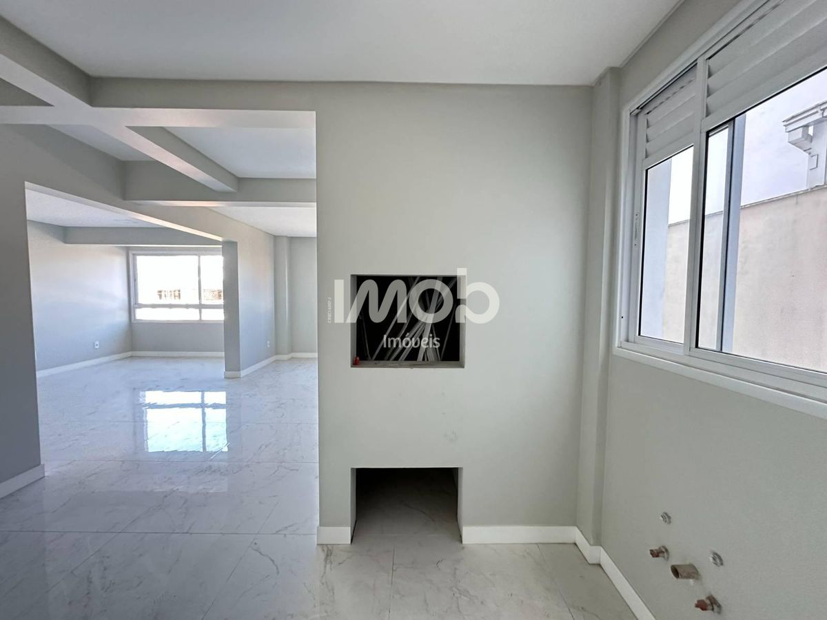 Apartamento com terraço 3 suítes - centro