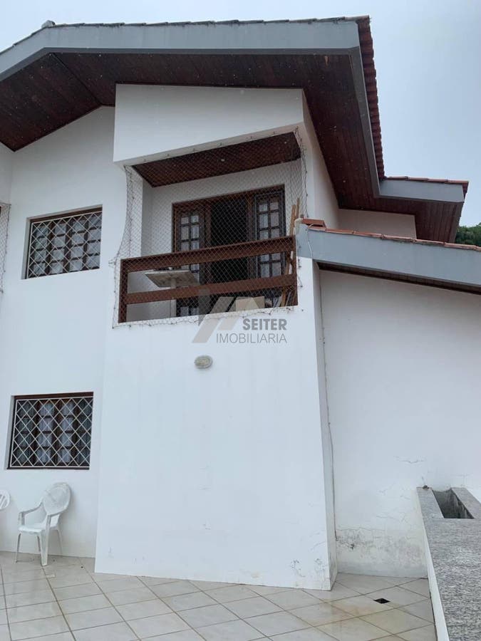 Casa com 5 quartos, Córrego Grande - Florianópolis