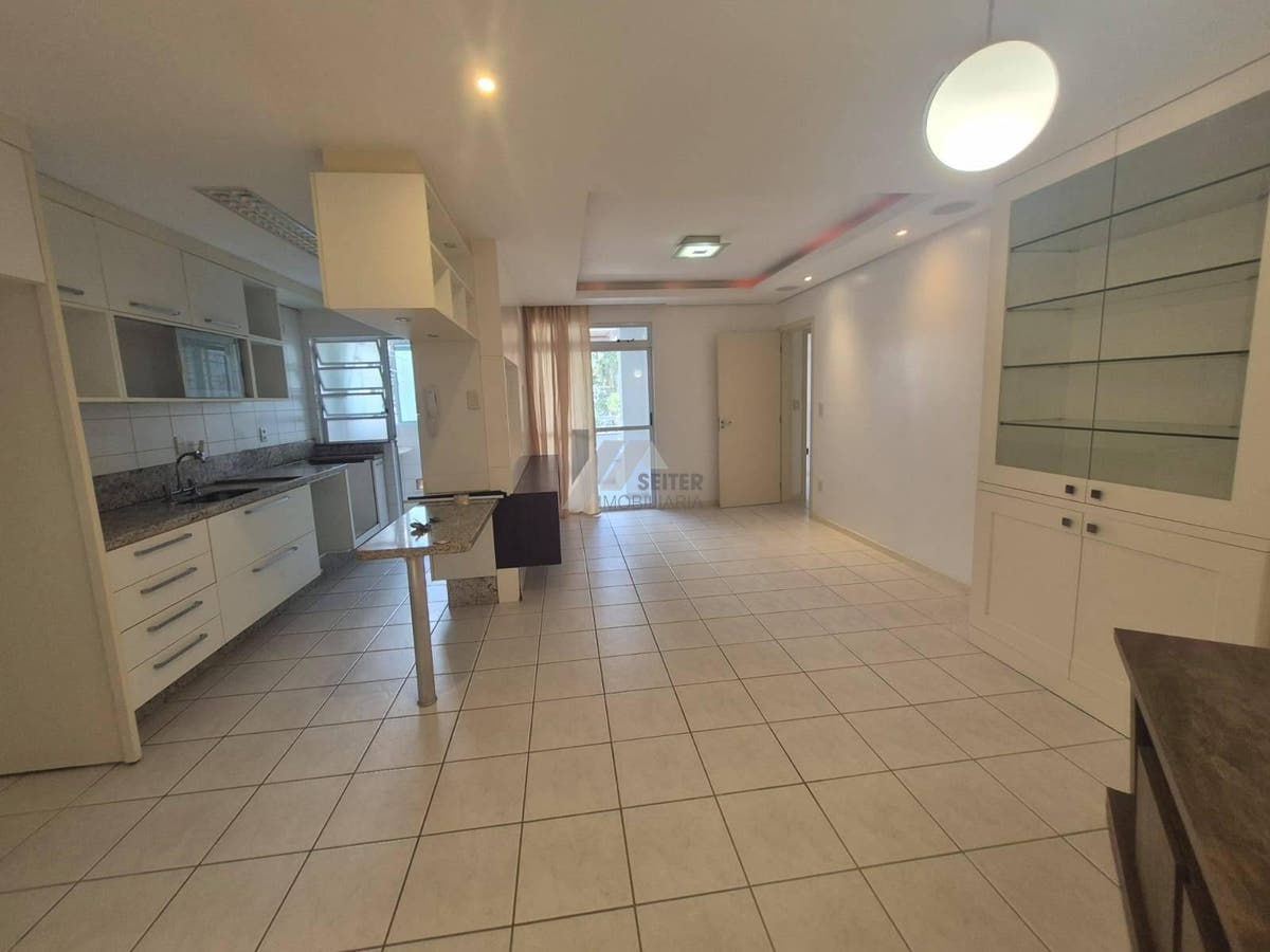 Apartamento de 2 Dormitorios aluguel Itacorubi Mobiliado