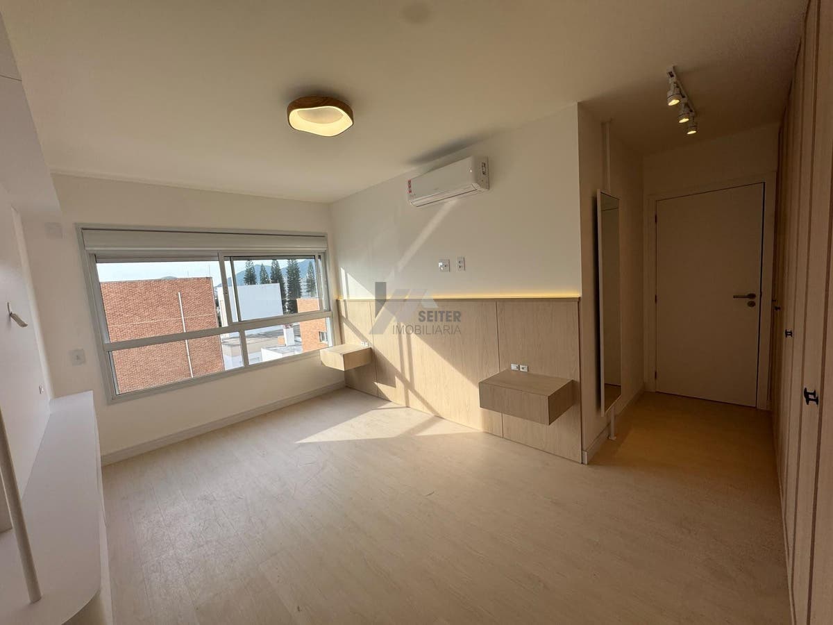 Apartamento 2 dormitórios no João Paulo