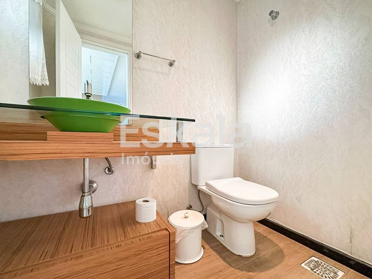 Cobertura, 3 quartos, 252 m² - Foto 2