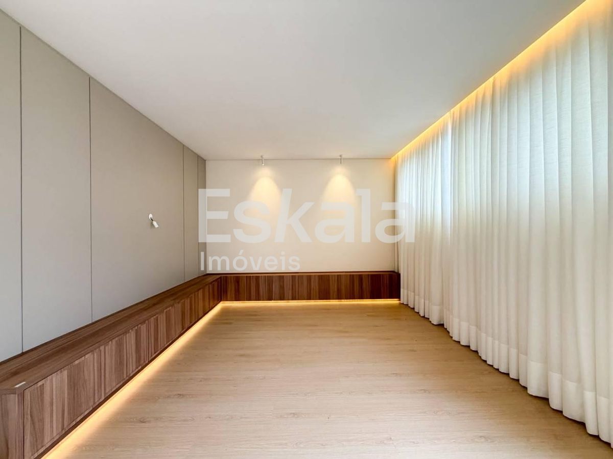 Casa Semimobiliada Com 01 Suíte + 02 Dormitórios Rau - Jaraguá Do Sul