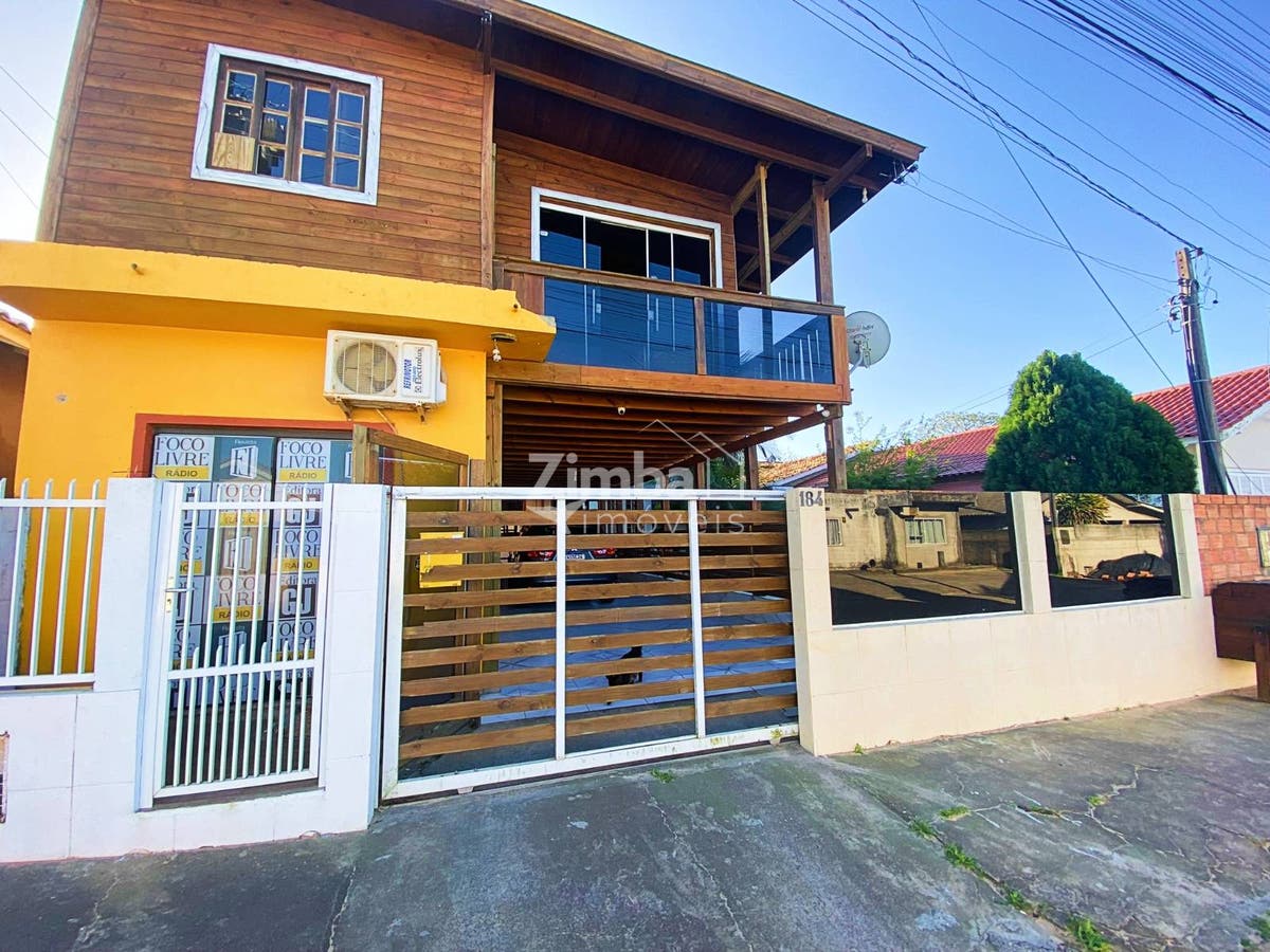 Casa de 7 quartos, 300m² no bairro Vila Nova Alvorada (Divineia), em Imbituba | Eu Corretor