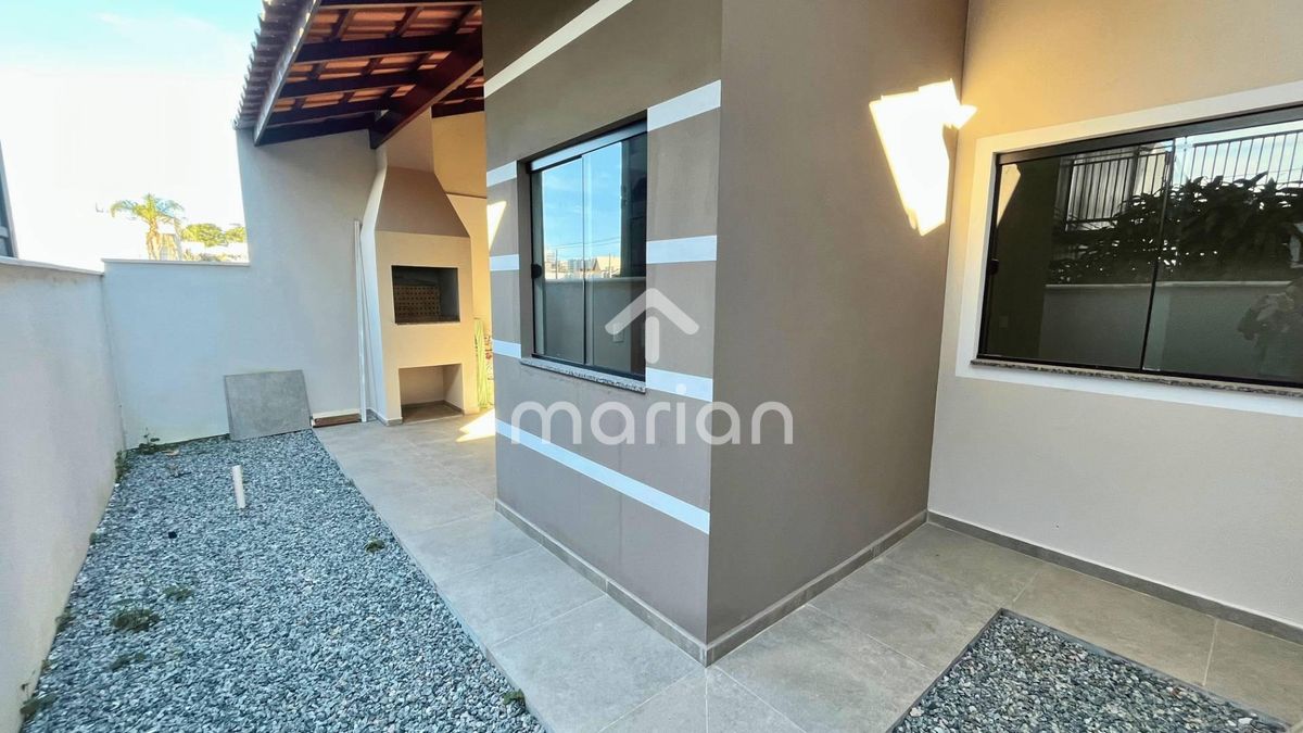 Casa com 2 quartos, Itacolomi - Balneário Piçarras