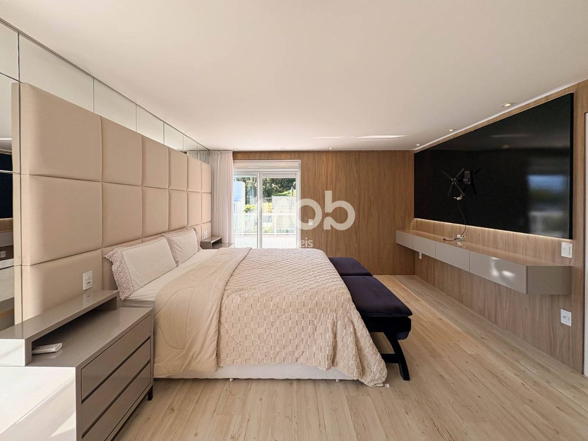 Casa, 3 quartos, 250 m² - Foto 11