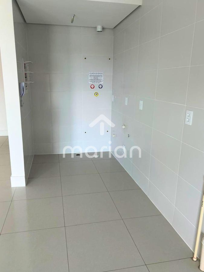 Apartamento Vista Mar a 100M da Praia com 3 Quartos, Centro - Balneário Piçarras