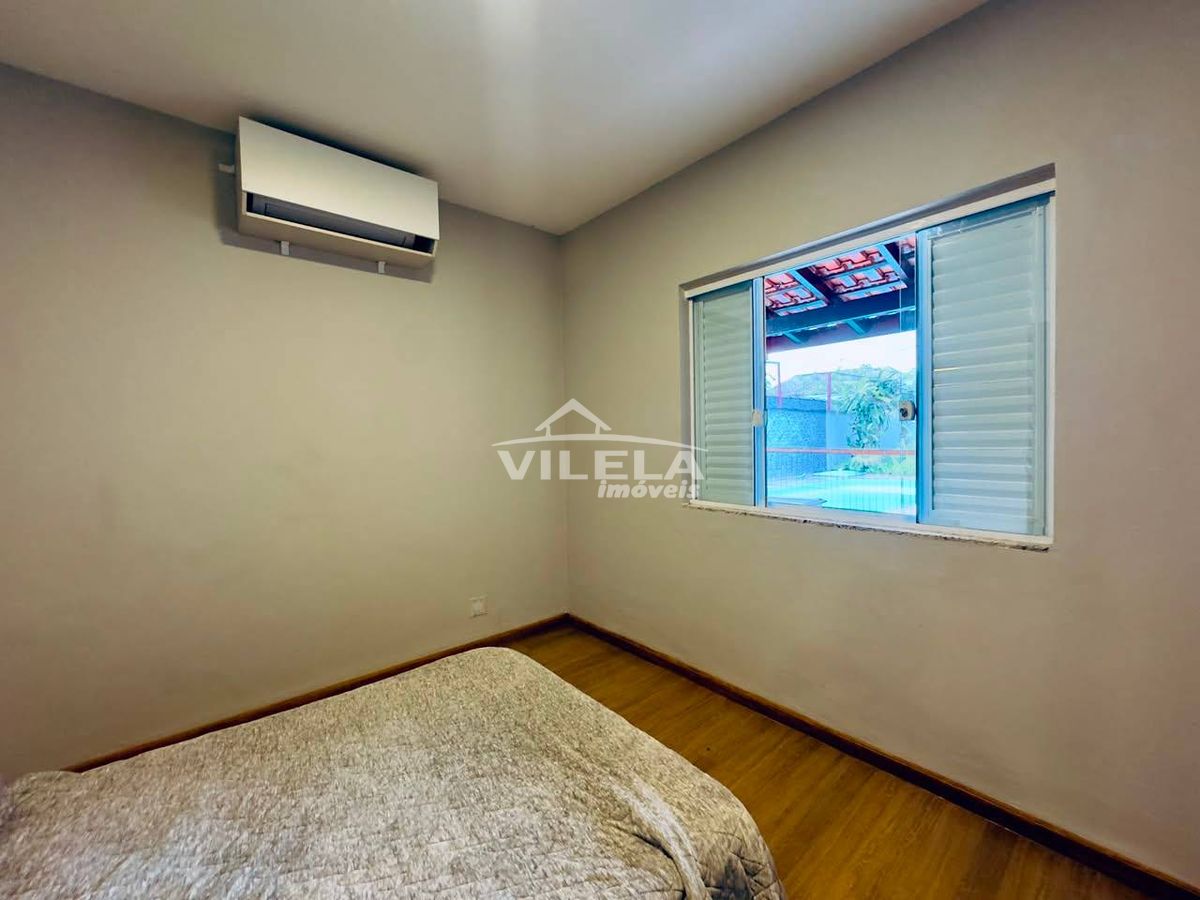 Casa Térrea-Bairro Jardim Britânia-Caraguatatuba-Sp