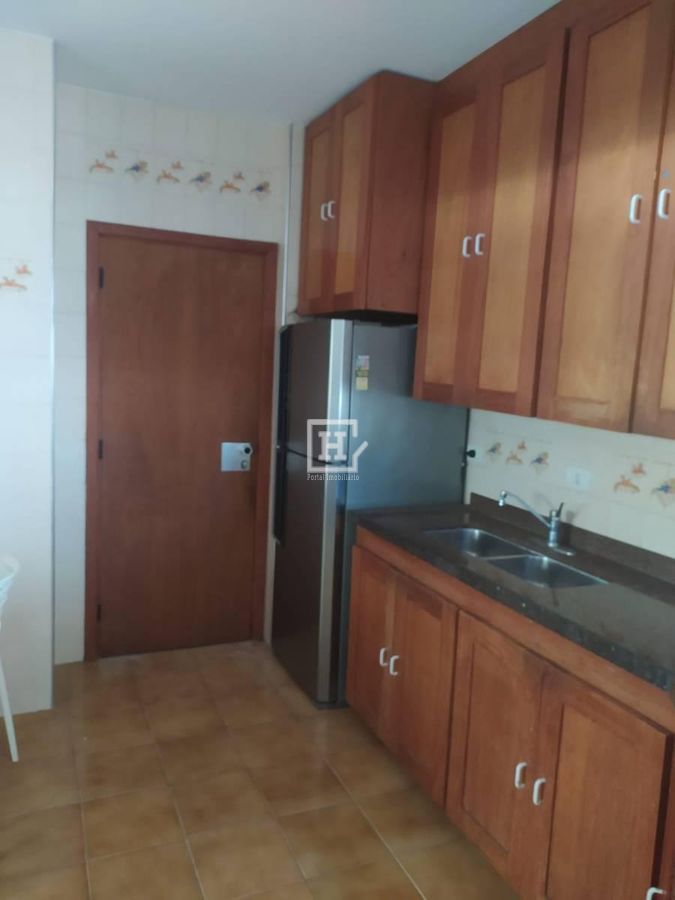 Apartamento com 3 quartos para Locação, Jardim Astúrias - Guarujá