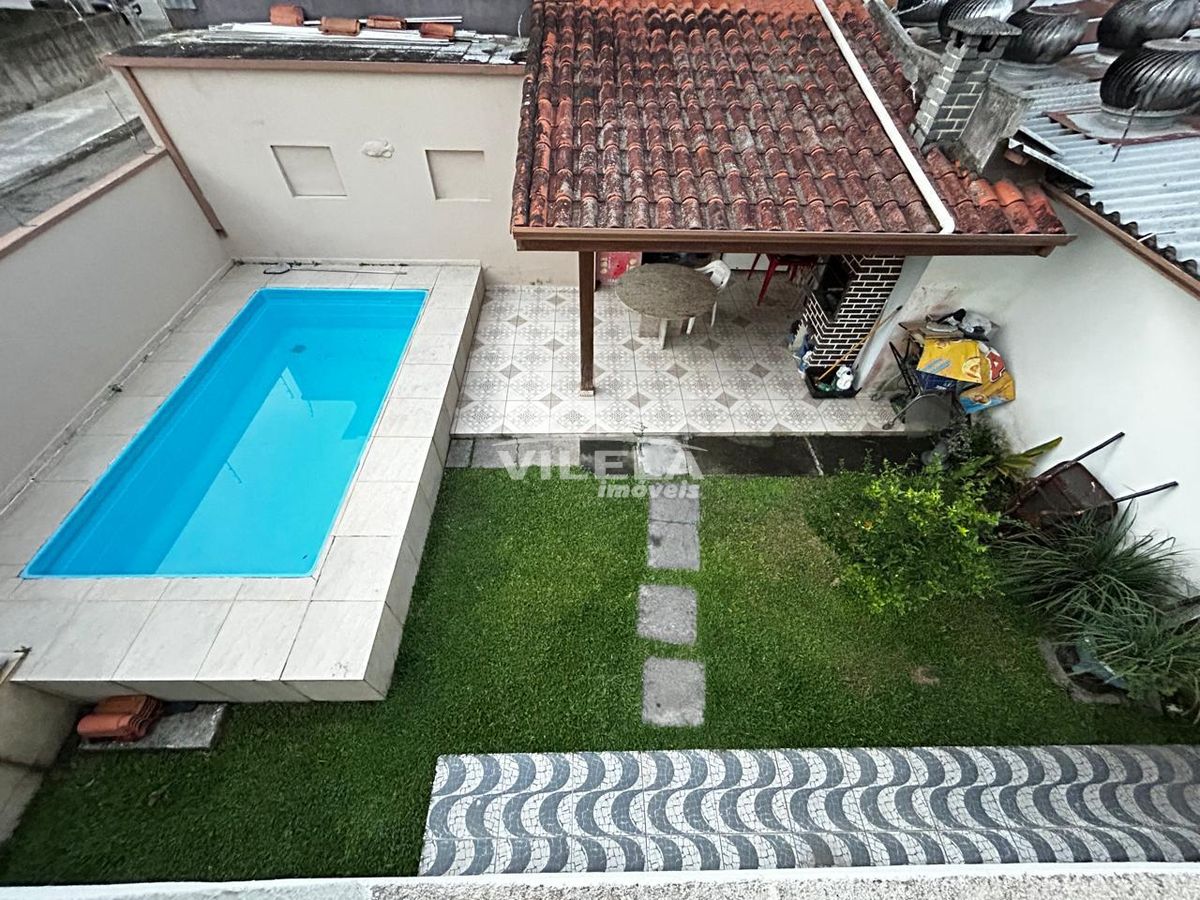 Sobrado com piscina bairro sumaré -caraguatatuba-sp!!!