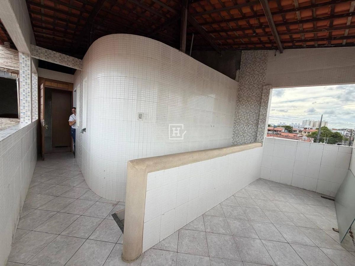 Casa com 6 quartos, Luzia - Aracaju