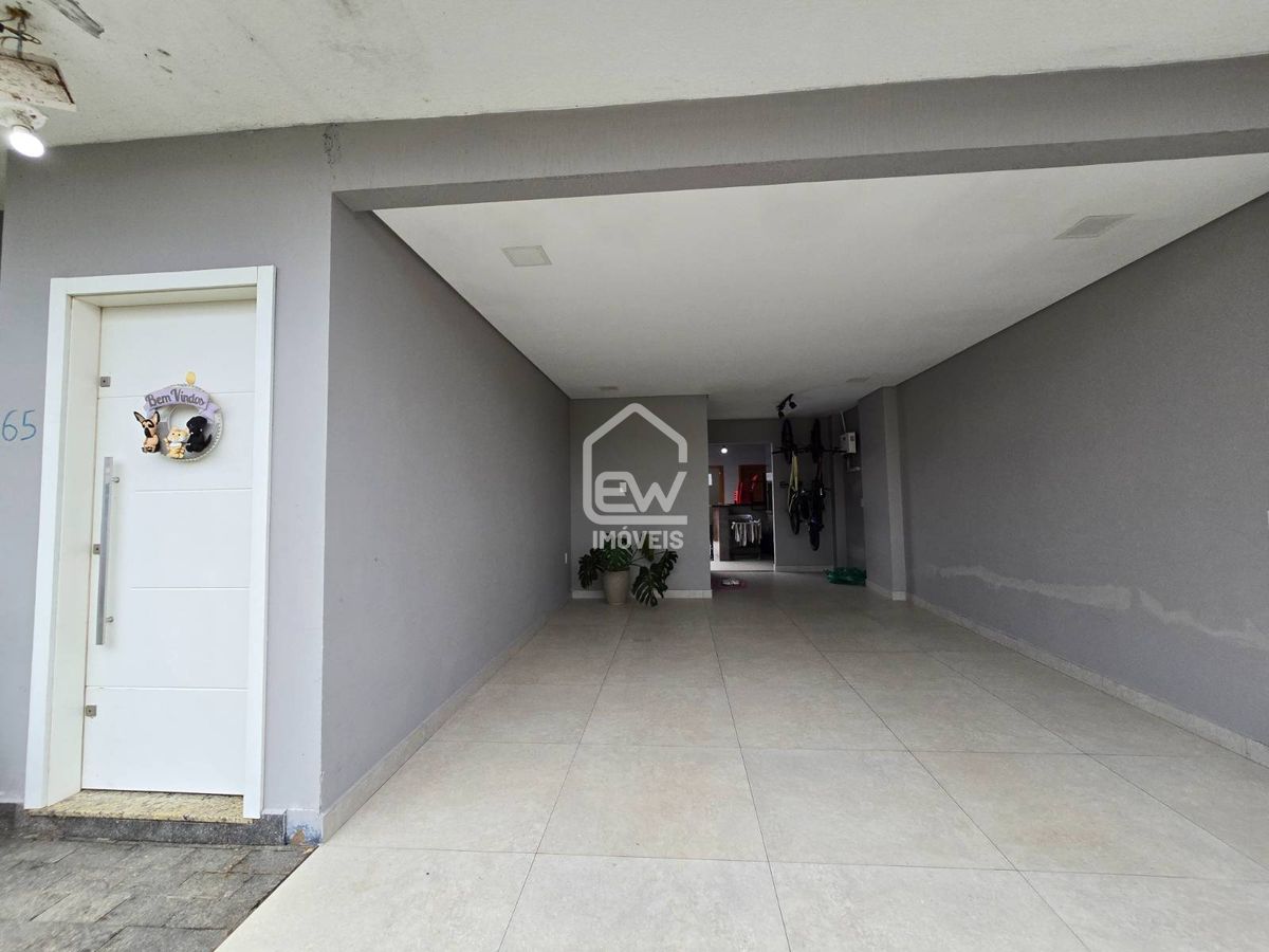 Casa, 3 quartos, 330 m² - Foto 4