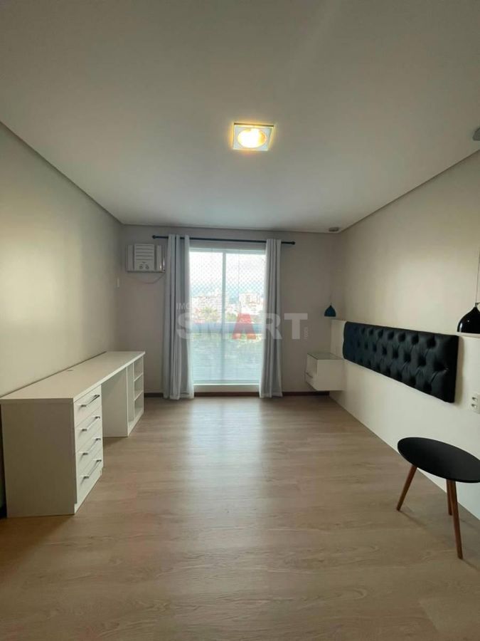 Apartamento Mobiliado no Centro com Elevador