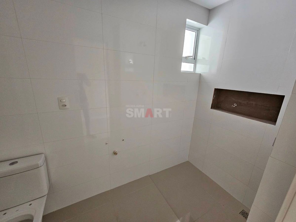 Apartamento Novo 1 suíte + 2 Quartos no Centro