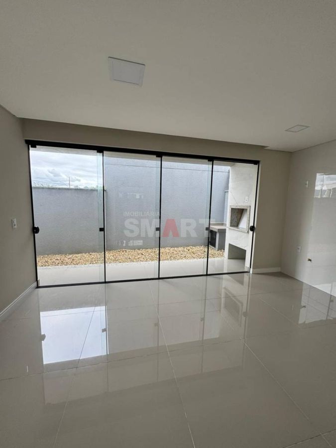 Casa Geminada com 1 Suíte + 2 Quartos na Barra do Rio Cerro