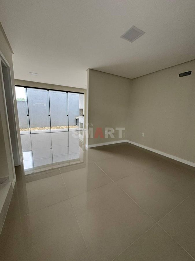 Casa Geminada com 1 Suíte + 2 Quartos na Barra do Rio Cerro