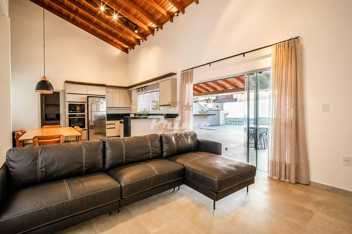 Casa, 3 quartos, 126 m² - Foto 1