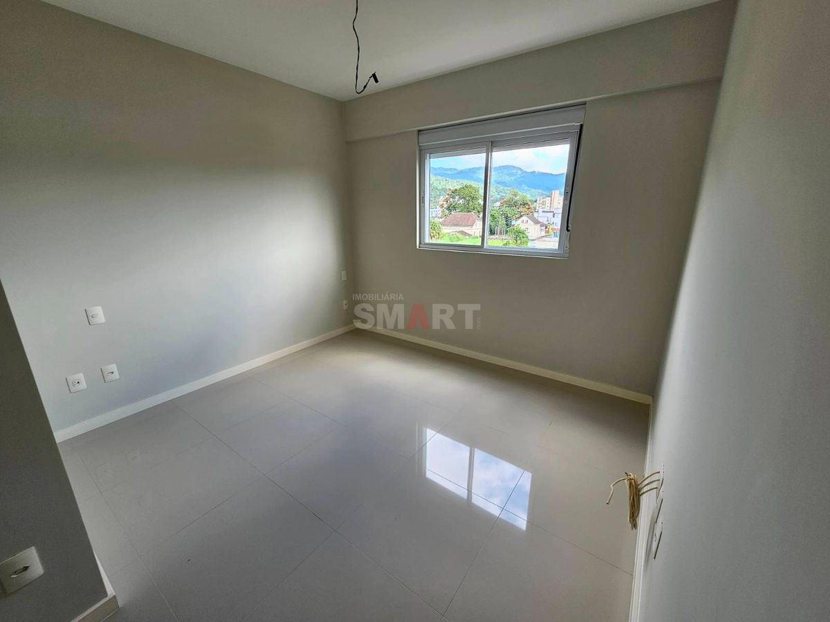 Apartamento Novo 1 suíte + 2 Quartos no Centro