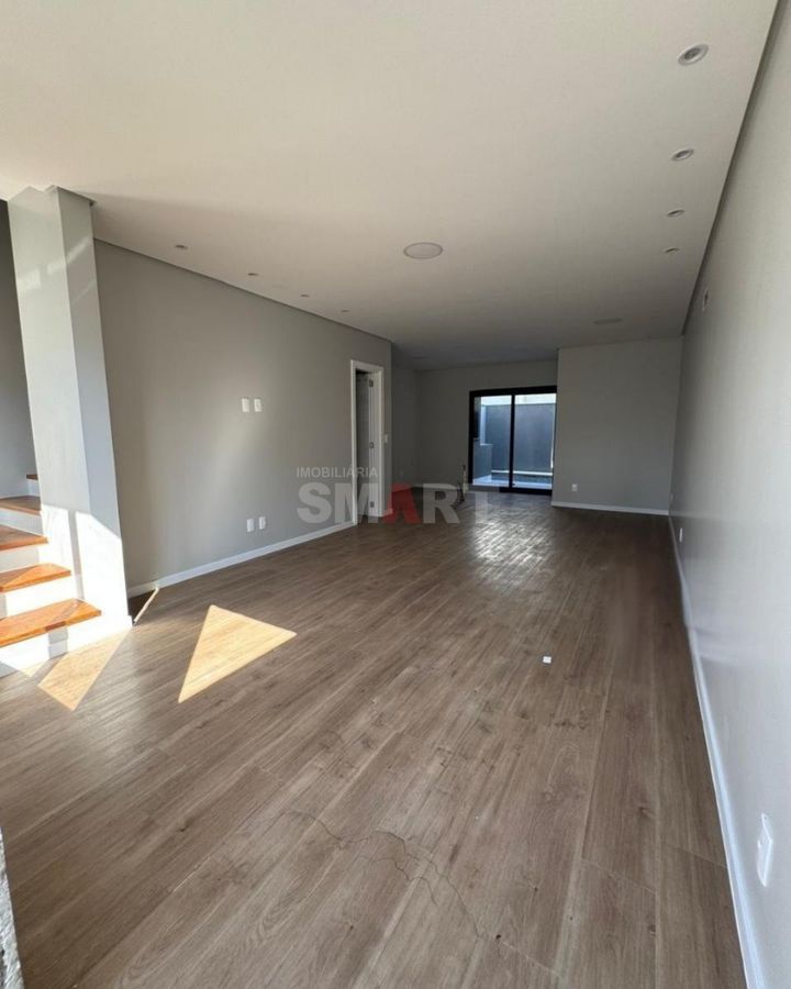 Sobrado Geminado Suíte+2 quartos Baependi - foto 2