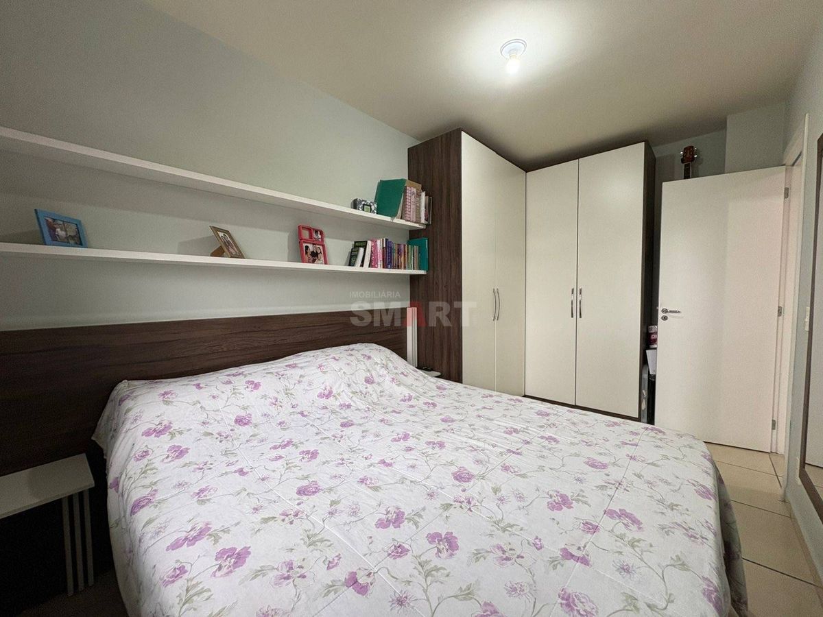 Apartamento com 2 quartos e elevador