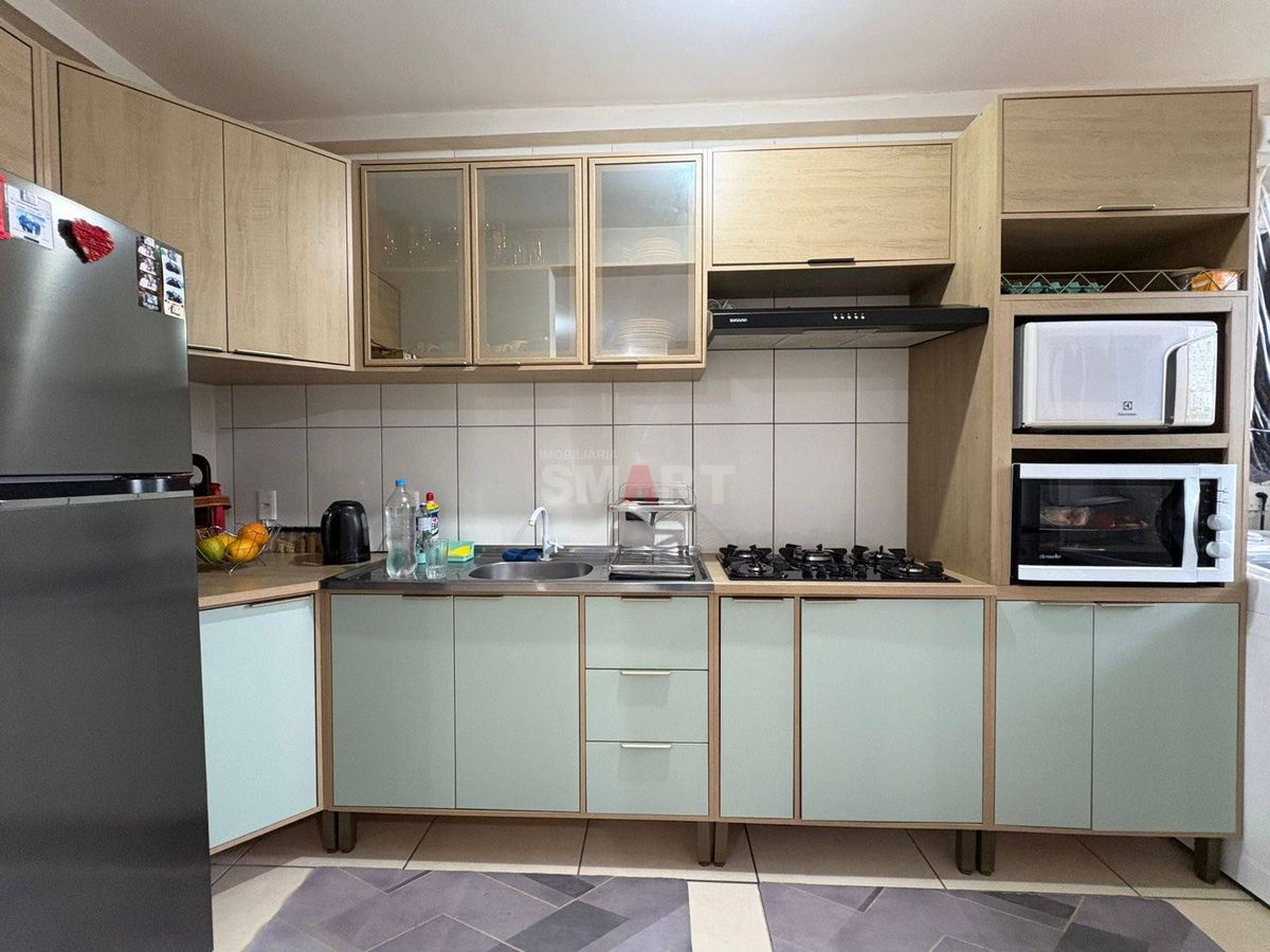 Apartamento com 2 quartos e elevador