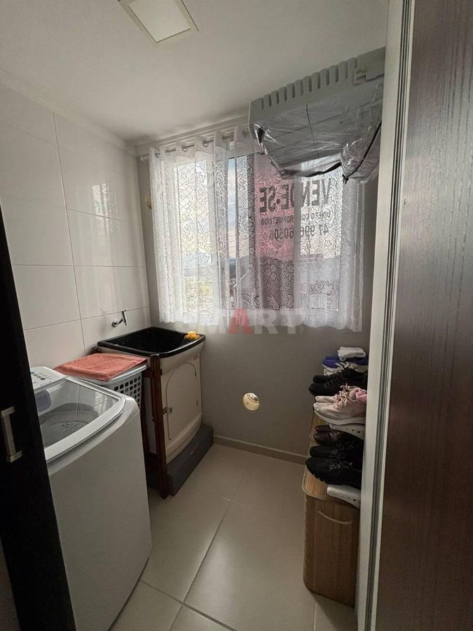 Apartamento com 2 Quartos e Ampla Área Externa no Bairro Amizade
