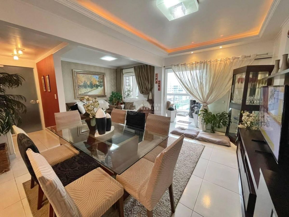 Temporada Ed. Alliança: 2 quartos quadra mar // sacada com churrasqueira // ar condicionado - Apartamento em Centro, Balneário Camboriú - para temporada - IMOBILIÁRIA GUILHERME LTDA