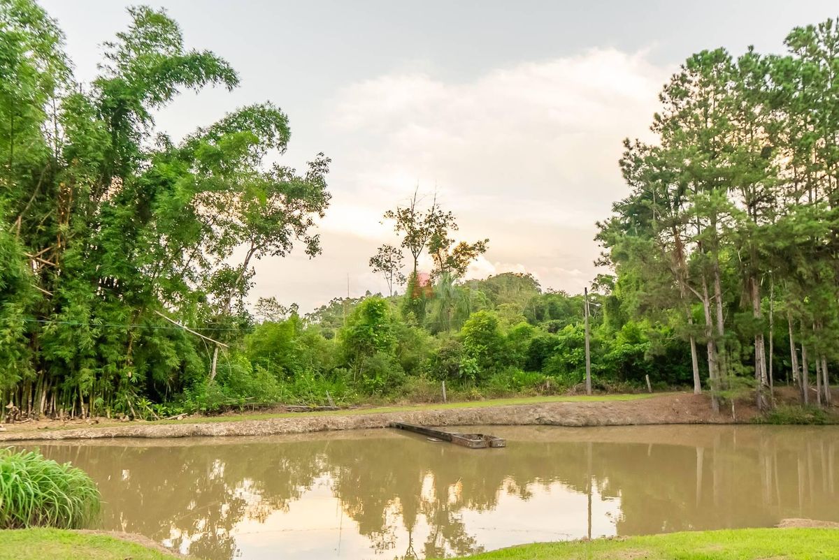 Chácara com 8 Lagoas, 2 Casas e Choupana de Festas em Guaramirim